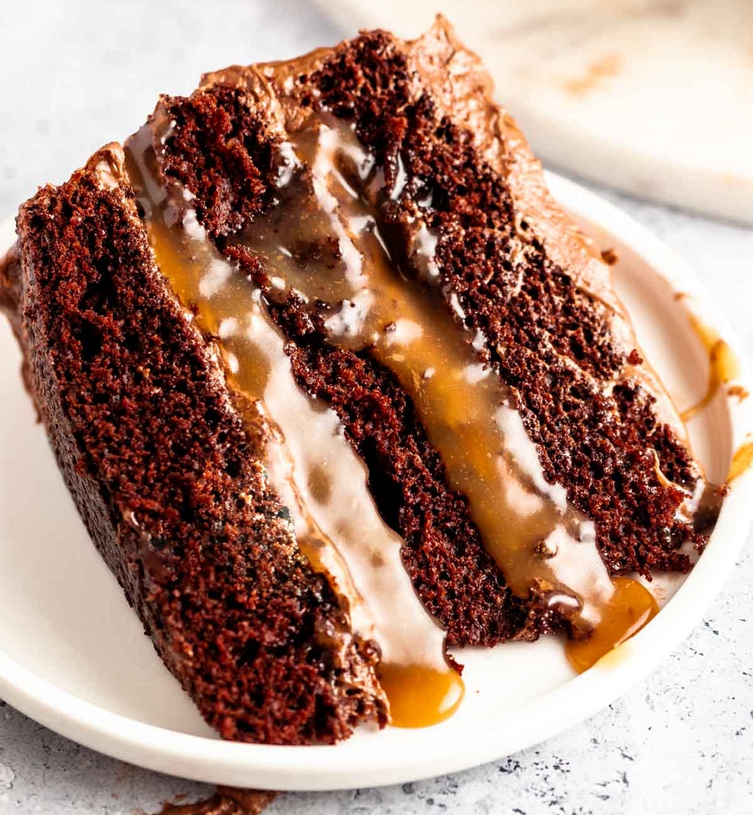 salted caramel chocolate cake